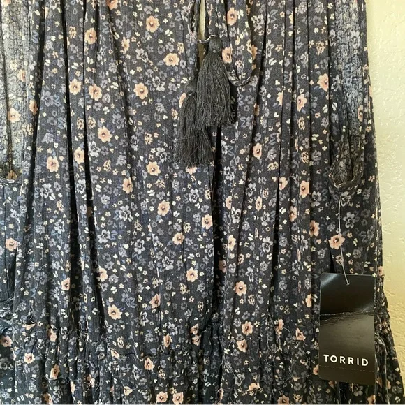 #T134- NWT Torrid Festi Halter Tassel Floral Dress  2X - Picture 3 of 5